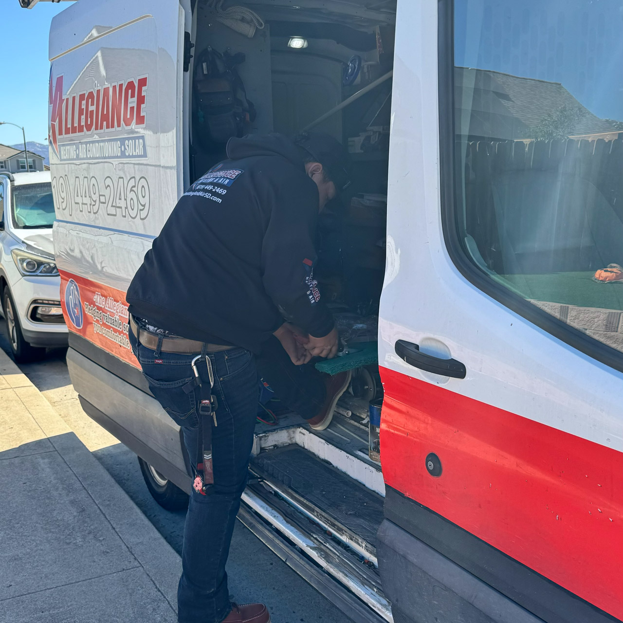 Featured image for “The Real Differences Between an AC Contractor and AC Company”